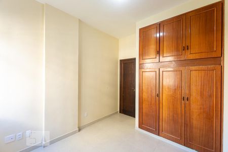 Quarto 1 de apartamento para alugar com 2 quartos, 80m² em São Domingos, Niterói