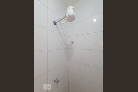 Detalhe do banheiro  de kitnet/studio para alugar com 1 quarto, 26m² em Aclimação, São Paulo