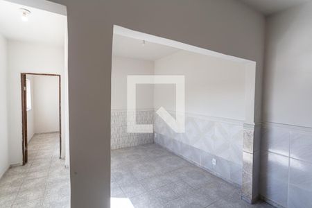 Sala 1 de casa para alugar com 4 quartos, 113m² em Santa Efigênia, Belo Horizonte