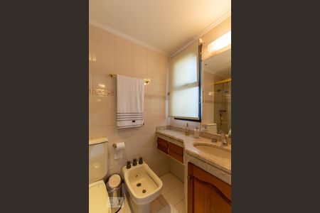 Apartamento à venda com 512m², 2 quartos e 5 vagasBanheiro da suíte 2