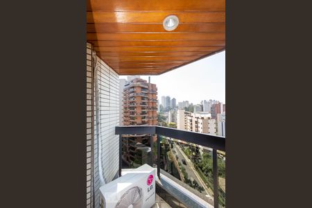 Apartamento à venda com 512m², 2 quartos e 5 vagasVaranda da suíte 2