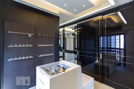 Apartamento à venda com 512m², 2 quartos e 5 vagasCloset da suíte 1