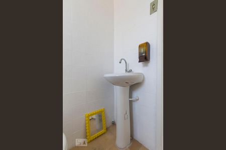 Casa para alugar com 90m², 2 quartos e sem vagaBanheiro Social