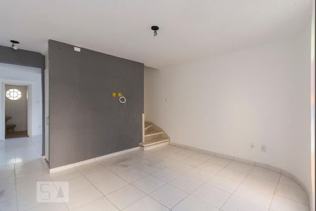 Casa para alugar com 90m², 2 quartos e sem vagaSala de Estar