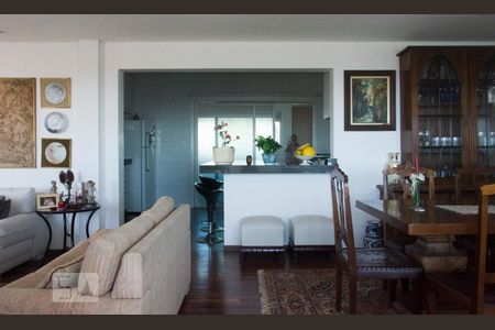 Sala de apartamento para alugar com 3 quartos, 254m² em Vila Suzana, São Paulo