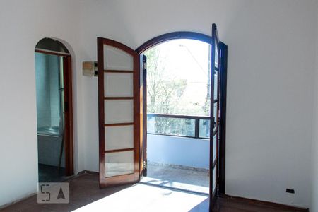 Casa para alugar com 160m², 3 quartos e 4 vagas Casa para alugar com 160m², 3 quartos e 4 vagasSuíte