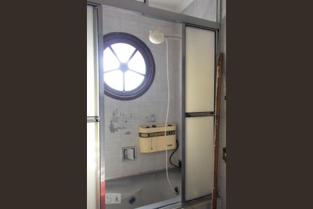 Casa para alugar com 160m², 3 quartos e 4 vagas Casa para alugar com 160m², 3 quartos e 4 vagasBanheiro da Suite