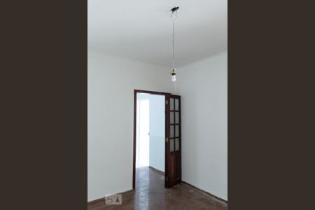 Casa para alugar com 160m², 3 quartos e 4 vagas Casa para alugar com 160m², 3 quartos e 4 vagasQuarto 2