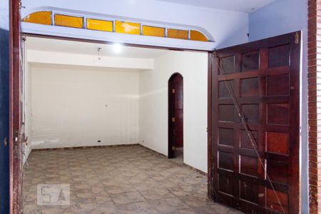 Casa para alugar com 160m², 3 quartos e 4 vagas Casa para alugar com 160m², 3 quartos e 4 vagasGaragem