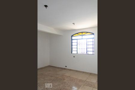 Casa para alugar com 160m², 3 quartos e 4 vagas Casa para alugar com 160m², 3 quartos e 4 vagasÁrea de Serviço
