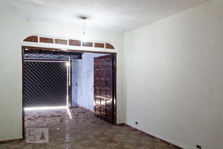 Casa para alugar com 160m², 3 quartos e 4 vagas Casa para alugar com 160m², 3 quartos e 4 vagasGaragem
