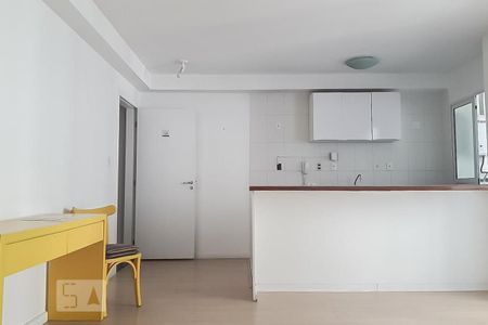 Sala de apartamento para alugar com 3 quartos, 70m² em Água Branca, São Paulo