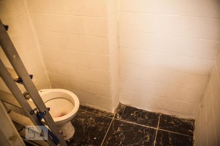 Apartamento à venda com 160m², 2 quartos e sem vagaBanheiro de Serviço