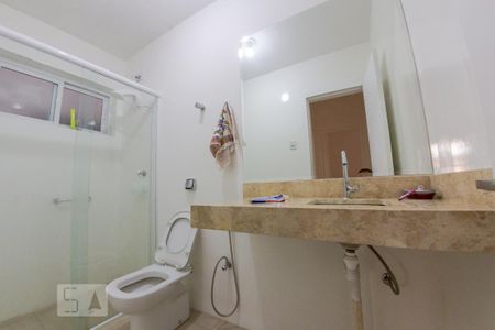 Banheiro de apartamento à venda com 2 quartos, 68m² em Moinhos de Vento, Porto Alegre