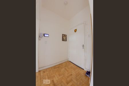 Hall de Entrada de apartamento à venda com 2 quartos, 68m² em Moinhos de Vento, Porto Alegre