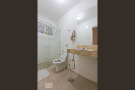 Apartamento à venda com 68m², 2 quartos e sem vaga Apartamento à venda com 68m², 2 quartos e sem vagaBanheiro
