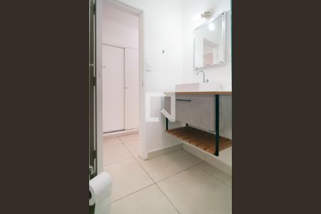 Banheiro de kitnet/studio para alugar com 1 quarto, 36m² em Jardim Paulista, São Paulo