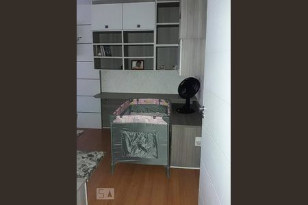 Suíte  de casa à venda com 3 quartos, 280m² em Vila Carrão, São Paulo