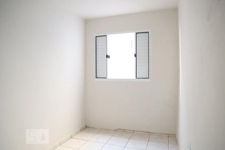 Quarto 2 de casa para alugar com 2 quartos, 48m² em Vila Guarani, São Paulo