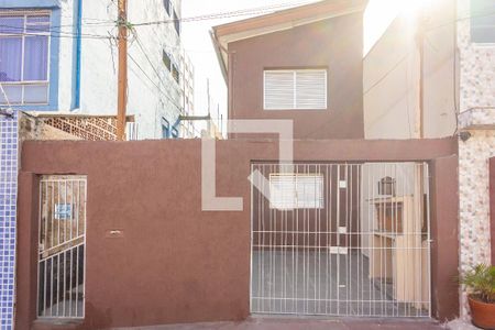 Casa para alugar com 138m², 2 quartos e 1 vagaFachada