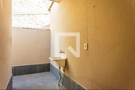 Casa para alugar com 138m², 2 quartos e 1 vagaÁrea de Serviço