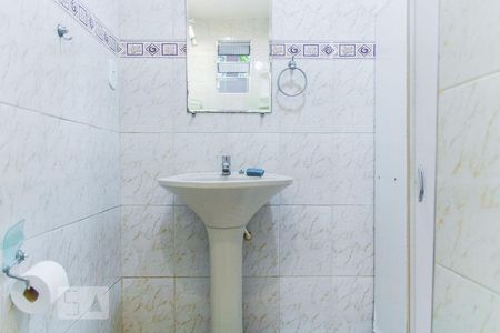 Banheiro de apartamento para alugar com 1 quarto, 55m² em Cacuia, Rio de Janeiro
