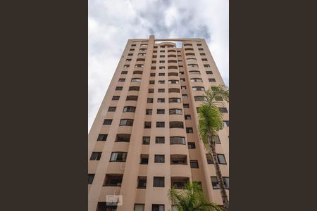 Apartamento à venda com 58m², 2 quartos e 2 vagasFachada 
