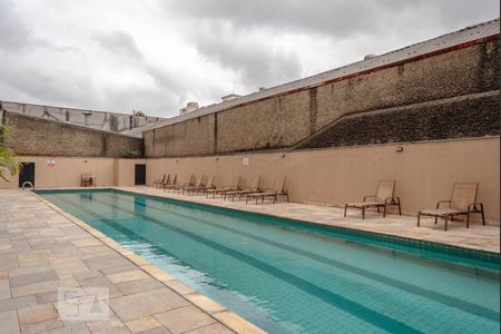 Apartamento à venda com 58m², 2 quartos e 2 vagasÁrea comum - Piscina