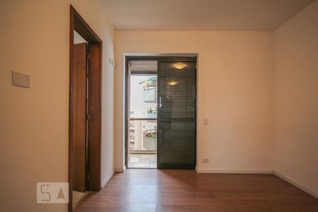 Apartamento à venda com 247m², 4 quartos e 3 vagasSuíte 2