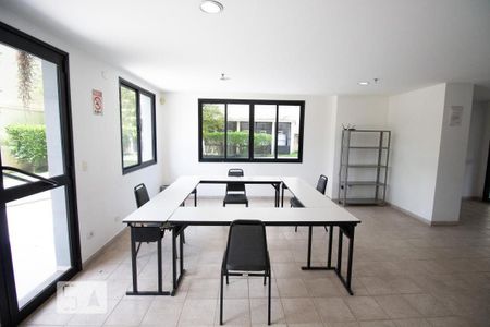 Apartamento para alugar com 45m², 1 quarto e 1 vaga Apartamento para alugar com 45m², 1 quarto e 1 vagaSala de Reunião