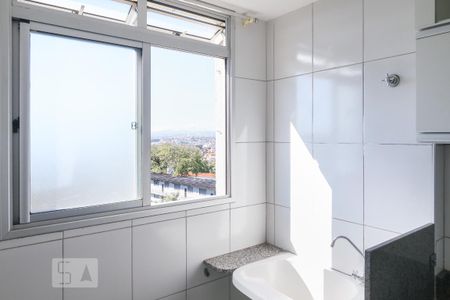 area de serviço de apartamento à venda com 2 quartos, 55m² em Candelária, Belo Horizonte