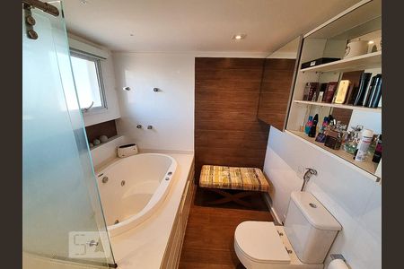 Apartamento à venda com 160m², 3 quartos e 3 vagasBanheiro - Torneira