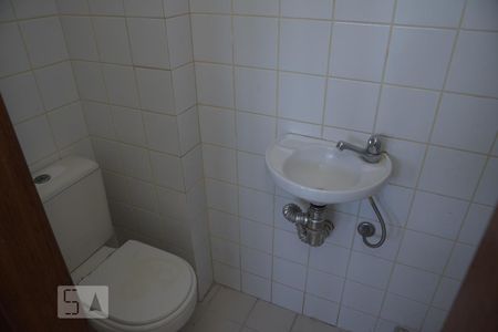 Apartamento à venda com 208m², 4 quartos e 2 vagasBanheiro de Serviço