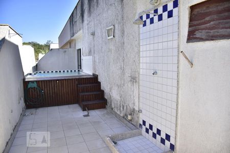 Apartamento à venda com 208m², 4 quartos e 2 vagasPiscina Privativa