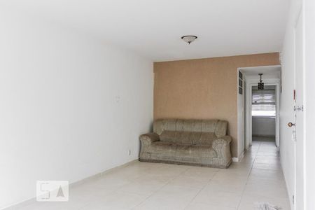 Apartamento à venda com 87m², 2 quartos e 1 vaga Apartamento à venda com 87m², 2 quartos e 1 vagaSala