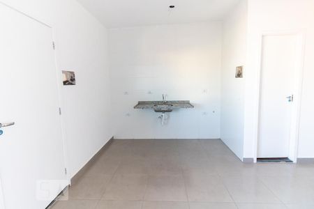 Sala/Cozinha de apartamento para alugar com 1 quarto, 33m² em Vila Constança, São Paulo