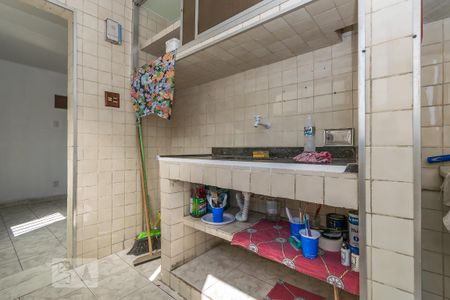 Apartamento para alugar com 65m², 2 quartos e 1 vagaCozinha 