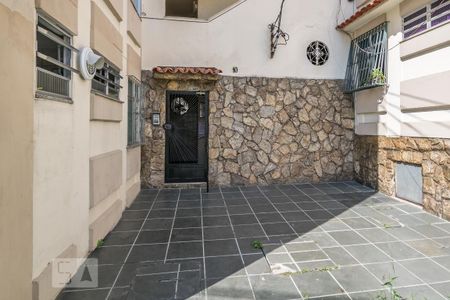 Apartamento para alugar com 65m², 2 quartos e 1 vagaPortaria do bloco