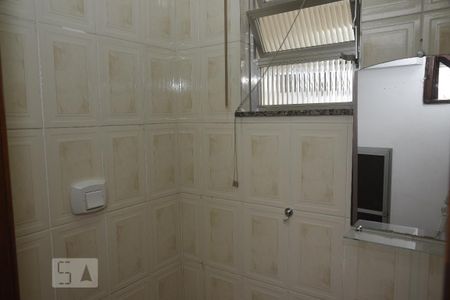 Casa de condomínio para alugar com 160m², 2 quartos e 3 vagasLavabo