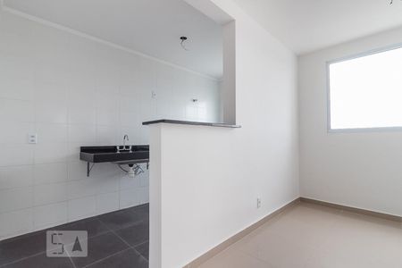 Cozinha de apartamento à venda com 2 quartos, 44m² em Humaitá, Porto Alegre