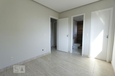 Quarto suite 1 de casa de condomínio para alugar com 3 quartos, 120m² em Tanque, Rio de Janeiro