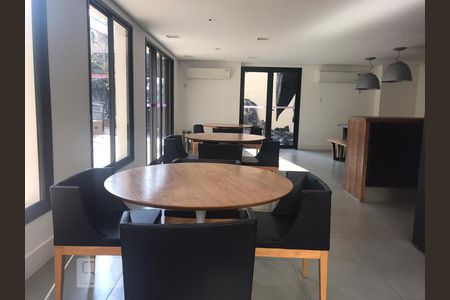 Apartamento para alugar com 220m², 3 quartos e 5 vagas Apartamento para alugar com 220m², 3 quartos e 5 vagasÁrea comum