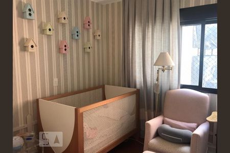 Apartamento para alugar com 220m², 3 quartos e 5 vagas Apartamento para alugar com 220m², 3 quartos e 5 vagasQuarto