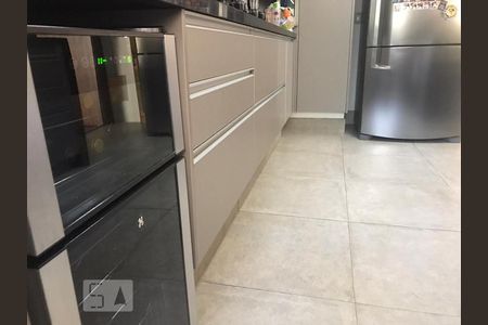 Apartamento para alugar com 220m², 3 quartos e 5 vagas Apartamento para alugar com 220m², 3 quartos e 5 vagasCozinha