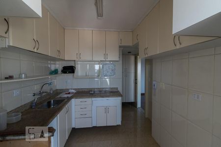 Apartamento à venda com 79m², 3 quartos e 2 vagas Apartamento à venda com 79m², 3 quartos e 2 vagasCozinha - Armários