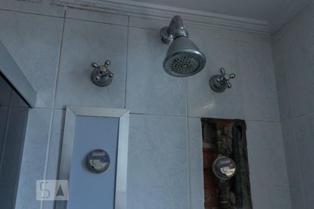 Apartamento à venda com 79m², 3 quartos e 2 vagas Apartamento à venda com 79m², 3 quartos e 2 vagasChuveiro
