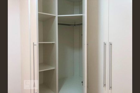 Quarto 2 de apartamento para alugar com 2 quartos, 41m² em Barra Funda, São Paulo