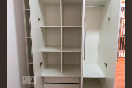 Quarto 1 de apartamento para alugar com 2 quartos, 41m² em Barra Funda, São Paulo
