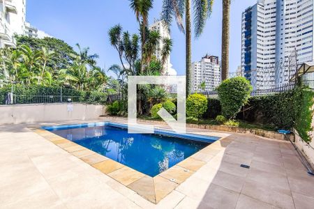 Apartamento à venda com 110m², 2 quartos e 2 vagas Apartamento à venda com 110m², 2 quartos e 2 vagasÁrea comum - Piscina