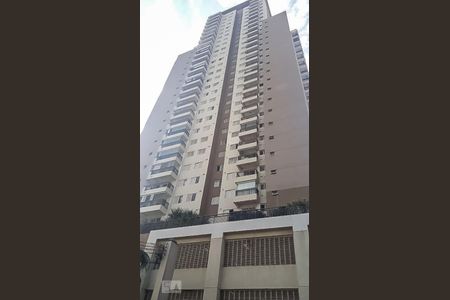 Studio à venda com 63m², 1 quarto e 1 vaga Studio à venda com 63m², 1 quarto e 1 vagaFachada